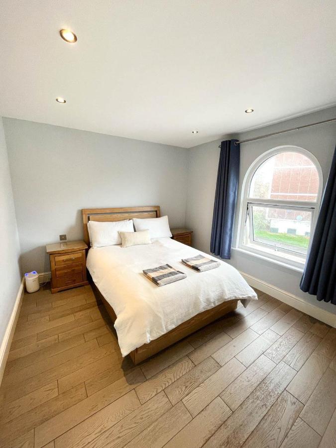 Modern 1 Bedroom Flat Close To Vauxhall Londres Extérieur photo